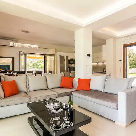 Villa Johnnie Pouládes