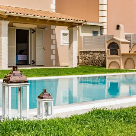 Johnnie Villa