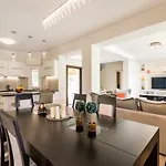 Johnnie Villa Puládesz